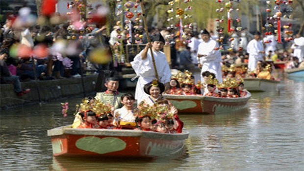 парад лодок хина нагаси